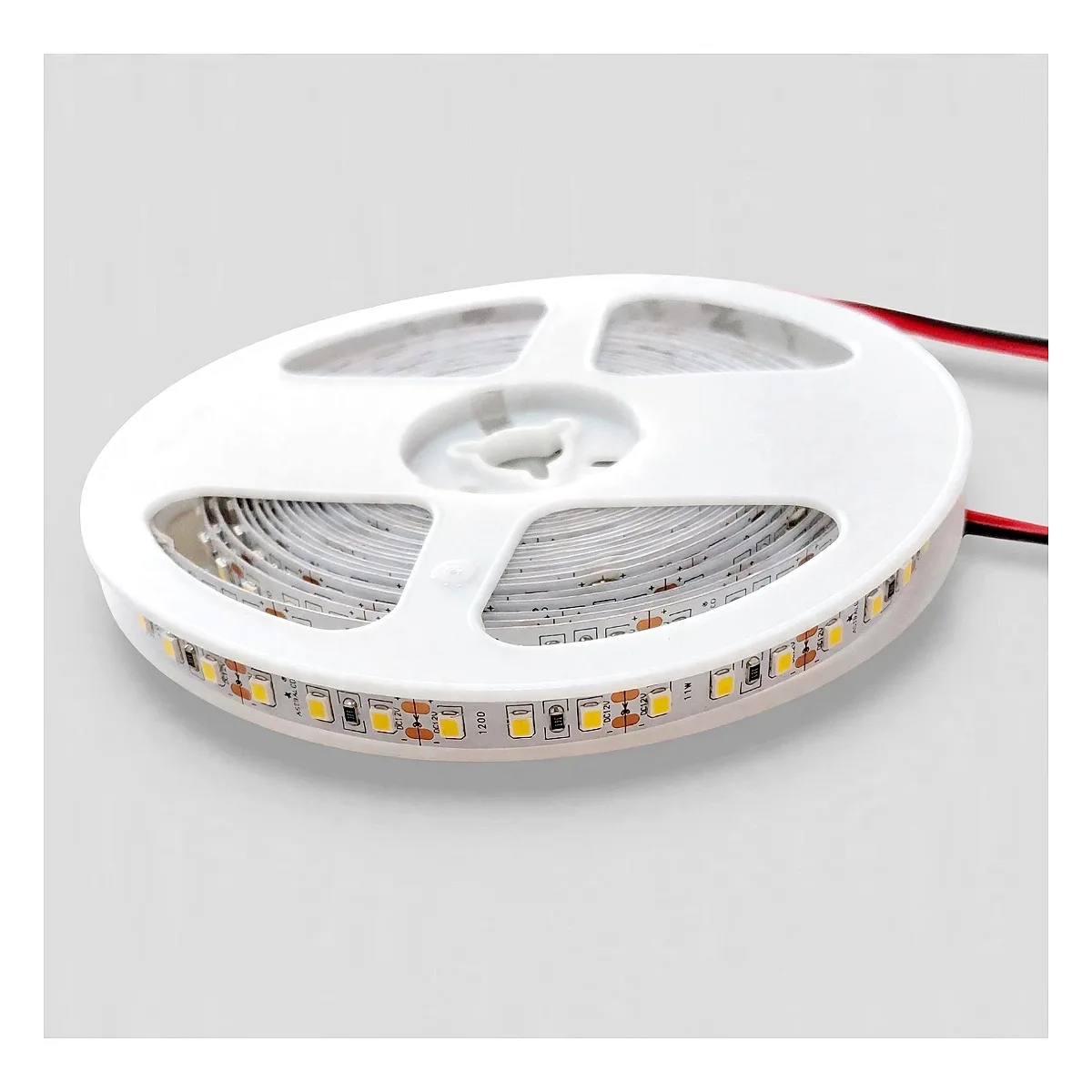 Fita LED Astraled 12V 11W 4000K - Rolo 5 Metros Fita LED Astraled 12V 11W 4000K para perfil de 8mm em rolo de 5 metros na Led Maricá Rio de Janeiro.