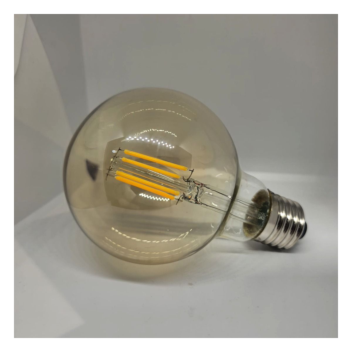 Lâmpada Filamento Led G80 4W - 2700k 3
